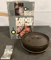 12 INCH LODGE DUTCH OVEN WITH ORIGINAL BOX