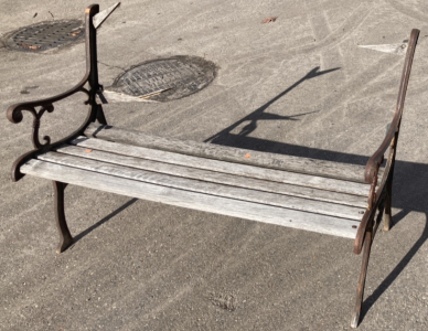 LAWN/GARDEN BENCH. BROKEN