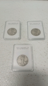 (1) 1942-S Walking Liberty 50 cent Piece (1) 1937-P Walking Liberty 50 cent Piece (1) 1943-D Walking Liberty 50 cent Piece