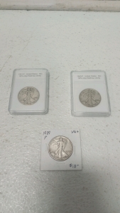 (1) 1941-p Walking Liberty 50 cent Piece (1) 1939-P Walking Liberty 50 cent Piece (1) 1943-p Walking Liberty 50 cent Piece