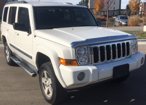 BANK OWNED - 2008 JEEP COMMANDER - 4X4 - 3RD ROW SEATING!
