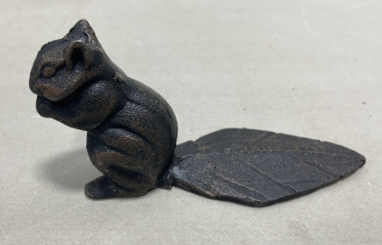 (1) Cast Iron Squirrel Door Stop