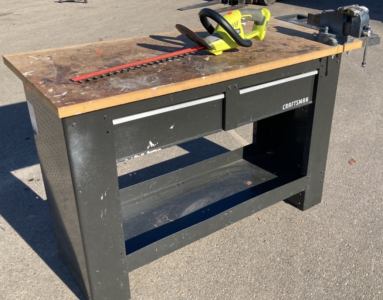 CRAFTSMAN 2-DRAWER WORK STATION W/RYOBI TRIMMER