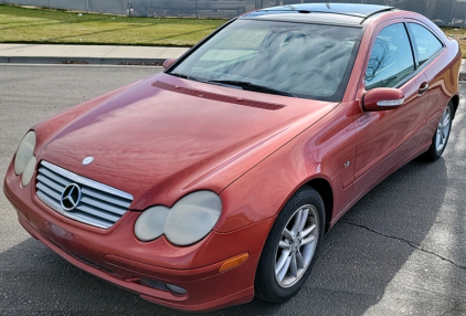 2003 MERCEDES C-CLASS - SUNROOF - CLEAN CAR!