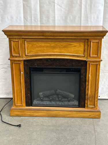 ELECTRIC FIREPLACE HEATER (PARTS OR REPAIR-MAY JUST NEED PLUG REPLACED)