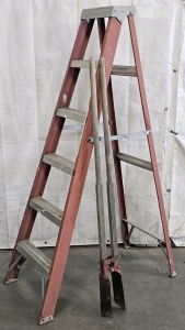 6' STEP LADDER, POST HOLE DIGGER
