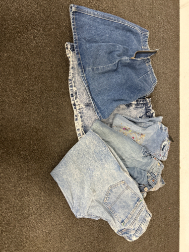 COUNTRY GAL SKIRTS AND JEANS SIZES 9-11