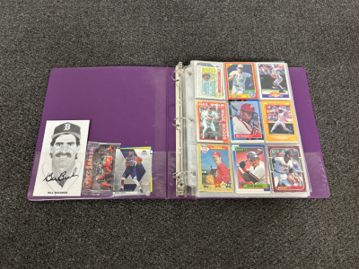 BINDER WITH SPORTS CARDS, MOSTLY BASEBALL