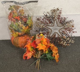 (1) STAR JINGLE WREATH, (1) BOUQUET OF FALL LEAVES, (1) STANDING PUMPKIN DECOR