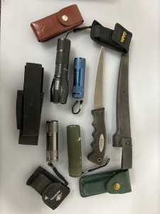 CABELAS KNIFE, POCKET FLASHLIGHTS AND KNIFE CASES/ SHEATHS