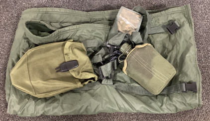 MILITARY BLANKET WITH STRAPPED WATER CANTEEN AND SIDE POCKET (50"X59")