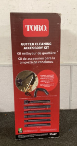 (1) TORO GUTTER CLEANING ACCESSORY KIT