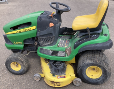 John Deere Riding Mower