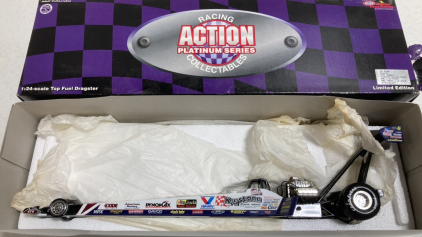 1:24 Die Cast Replica Dragster - Keystone