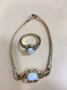 Beautiful Size 8 Ring & Matching Bracelet