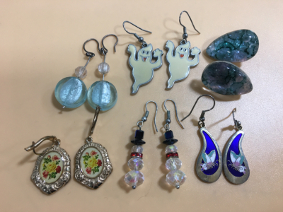 (6) Pair of Beautiful Assorted Earrings