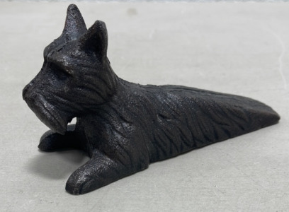 (1) Cast Iron Scottie Door Stop