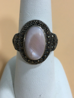 Beautiful Size 7.5 Oval Ring With Stone