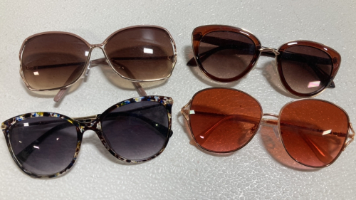 (4) Pairs of Women’s Sunglasses