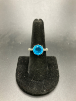 Size 8 Blue Topaz Round Cut Faceted Ring