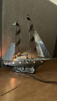 LIGHT UP METAL SAIL BOAT ( WORKS ) - 2