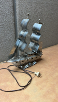 LIGHT UP METAL SAIL BOAT ( WORKS ) - 3