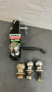 HITCH W/ EXTA HITCH BALL