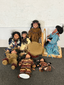 NATIVE AMERICAN PORCELAIN DOLLS (7)