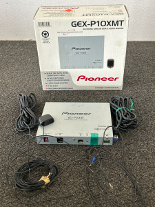 PIONEER GEX-P10XMT XM DIGITAL SATELLITE DATA & AUDIO RECEIVER WITH CABLES