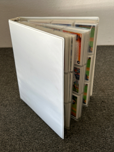 BINDER WITH BASEBALL CARDS