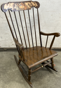 GREAT QUALITY WOODEN ROCKING CHAIR