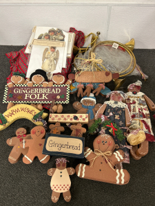 GINGERBREAD THEMED WOOD CHRISTMAS DECORATIONS, FRENCH HORNS, IRIDESCENT ORNAMENTS, AND MORE