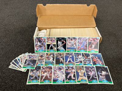 BOX OF SCORE &lsquo;89 BASEBALL CARDS