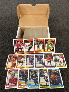 BOX OF 1990-91 TOPPS HOCKEY CARD SET