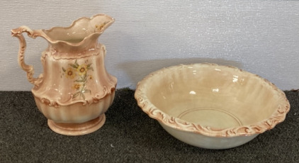 CERAMIC SUNFLOWER PITCHER W/ MATCHING HOSTESS BOWL