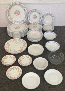 25 PIECE MERVYNS PLATE SET, 5 PIECE CHURCHILL ENGLISH TABLEWARE