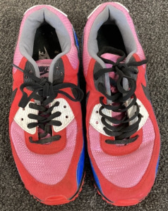 WOMENS NIKE AIR MAX SIZE 9