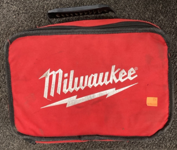 MILWAUKEE RIGHT ANGLE DRILL SET W/ CHARGER AND BITS
