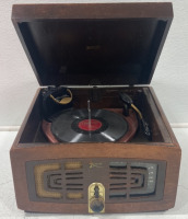 ZENITH RADIO/RECORD PLAYER - 2