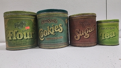 (4) Vintage Tins