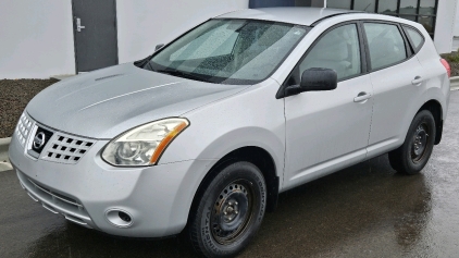 2008 NISSAN ROGUE - 4X4!