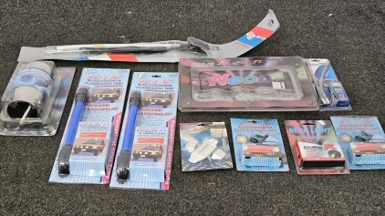 UNUSED AUTO ACCESSORIES & LIGHTS