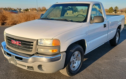 2003 GMC SIERRA 1500 - STRONG HEATER!