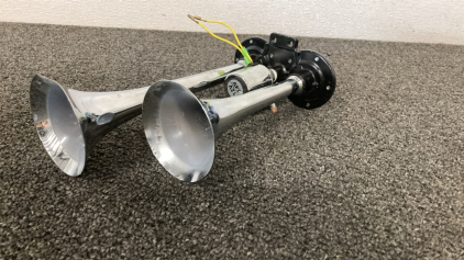 DUAL AIRHORN. 12 V