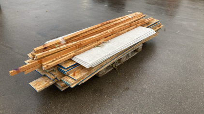 PALLET OF BUILDING MATERIALS