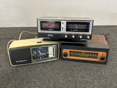 (3) VINTAGE RADIOS: ERIC HIGH FIDELITY TUNER, ZENITH ALARM CLOCK, AND GENERAL ELECTRIC AM-FM ALARM CLOCK. ALL POWER ON.