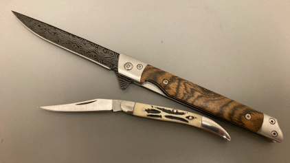 SMALL TOOTHPICK AND DAMASCUS LOOK FOLDING KNIVES