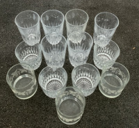 (3) FROSTED GRAPE VINE GLASSES AND (1) 10 PIECE GLASS SET OF CUPS