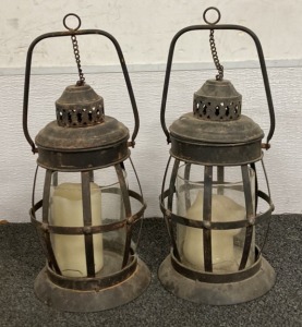 (2) VINTAGE METAL CANDLE LIGHT HOLDERS