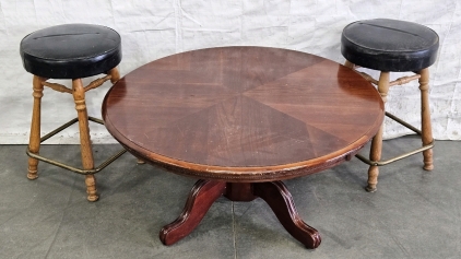 40" COFFEE TABLE, 24" PADDED SWIVEL BAR STOOLS